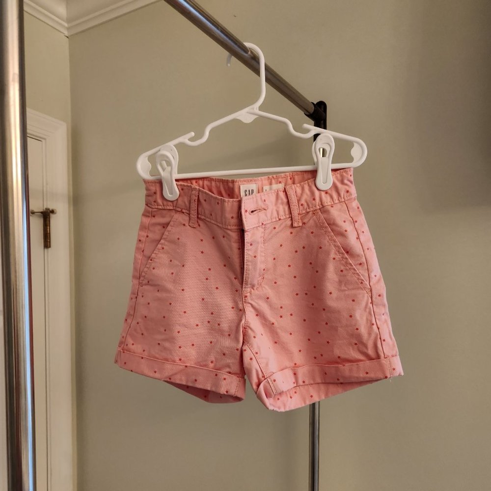 New without tags GAP short adjustable waist size 7 regular